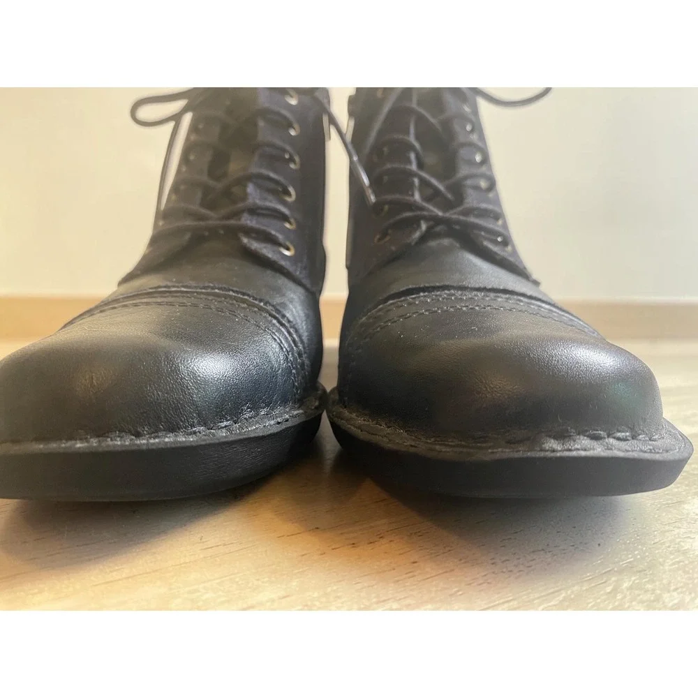 Clarks Collection Whistle Watch Blue  Suede Lace Up Size 9 Womans Ankle Boots